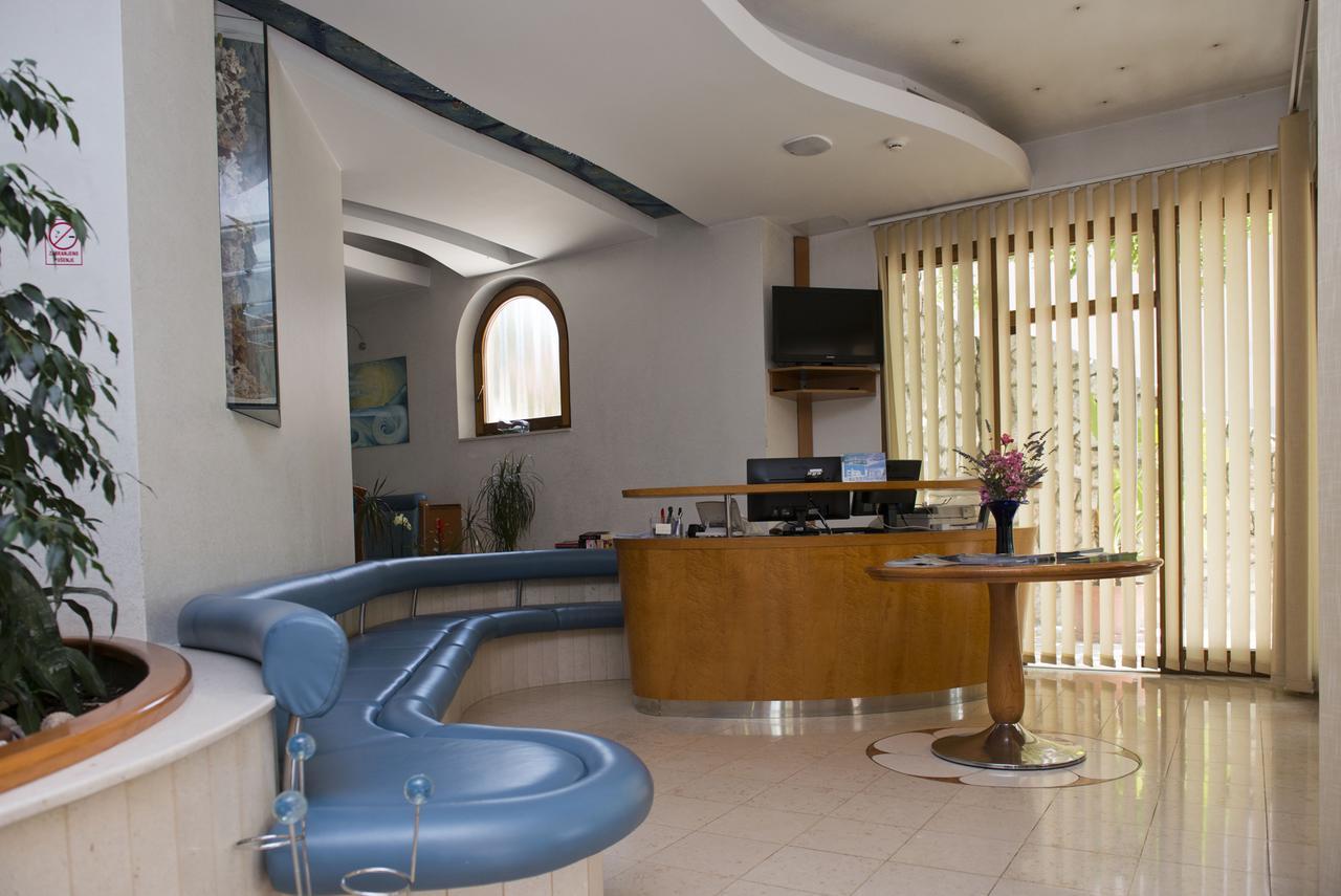 Hotel Pansion Maestral Novi Vinodolski Zewnętrze zdjęcie