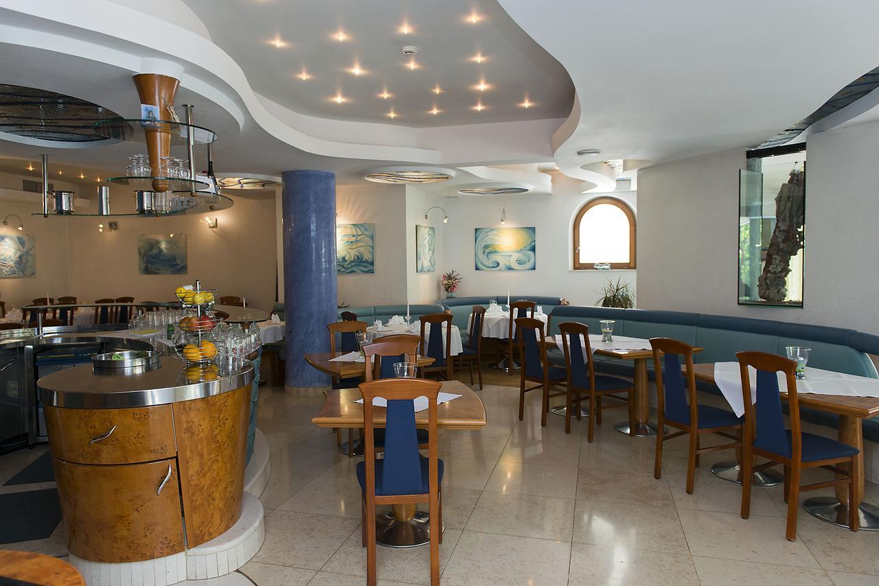 Hotel Pansion Maestral Novi Vinodolski Zewnętrze zdjęcie