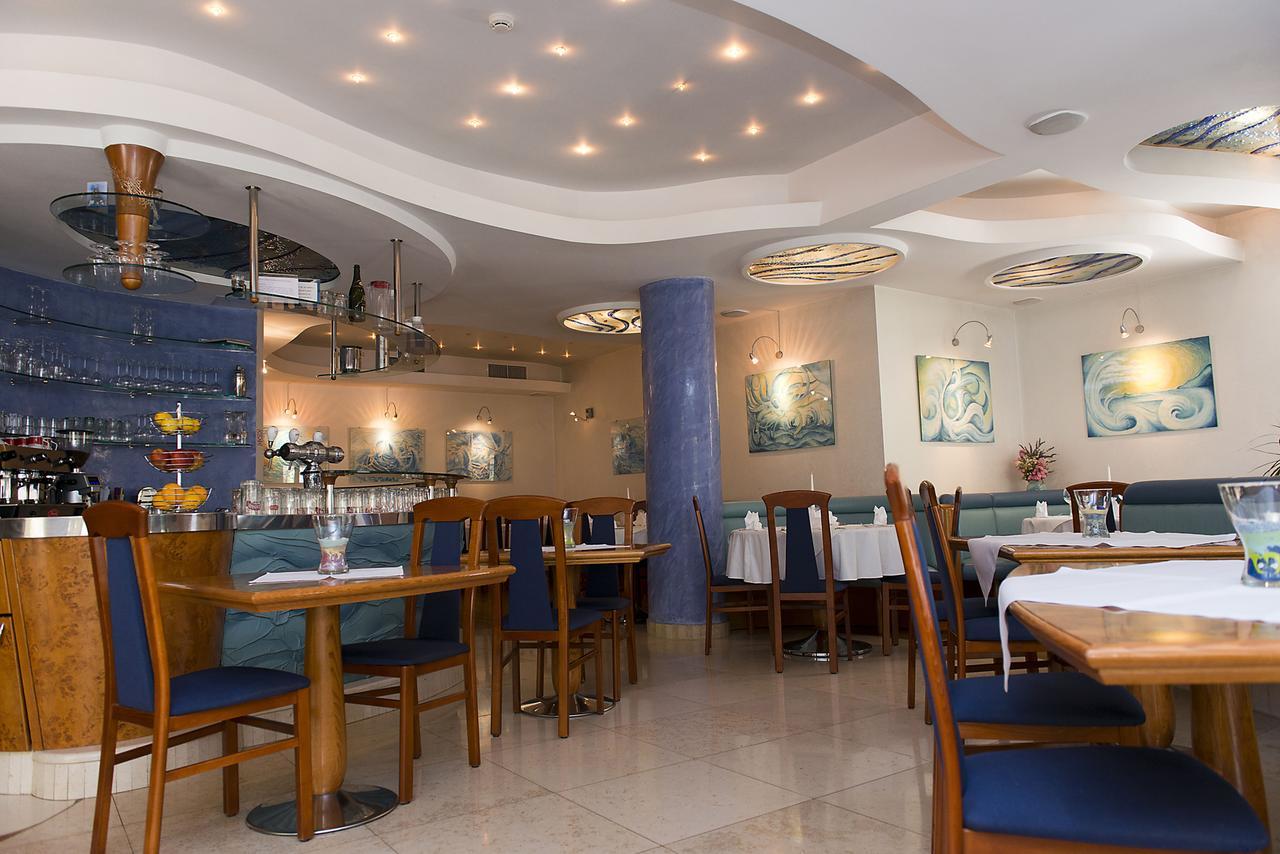 Hotel Pansion Maestral Novi Vinodolski Zewnętrze zdjęcie